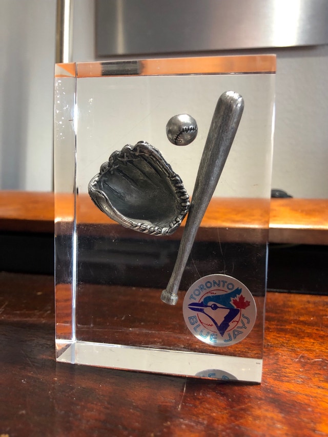 Toronto Blue Jays Plexiglass Baseball Glove & Bat Paperweight