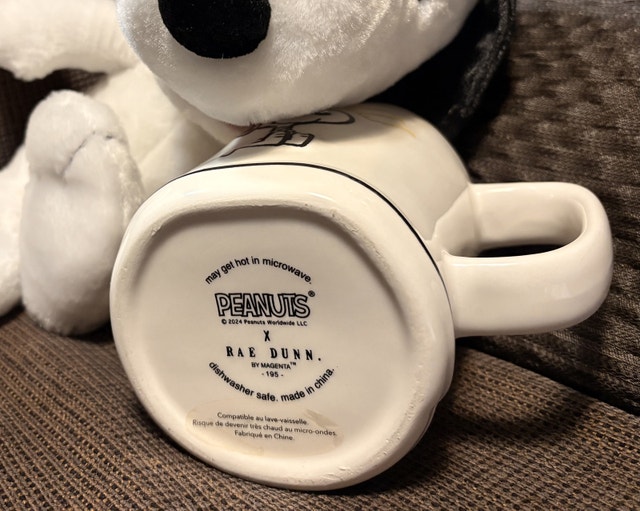 Snoopy plush toy and Rae Dunn coffee mug set - photo 5