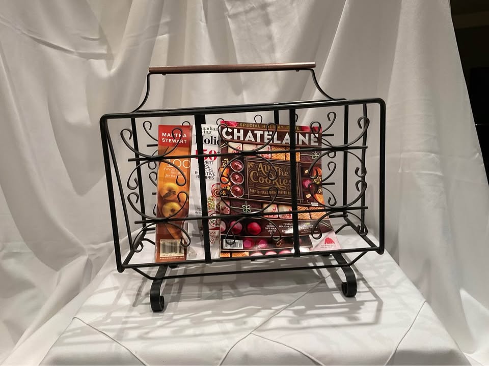 Magazine Rack Vintage MCM Wrought Iron 1970’s - photo 4