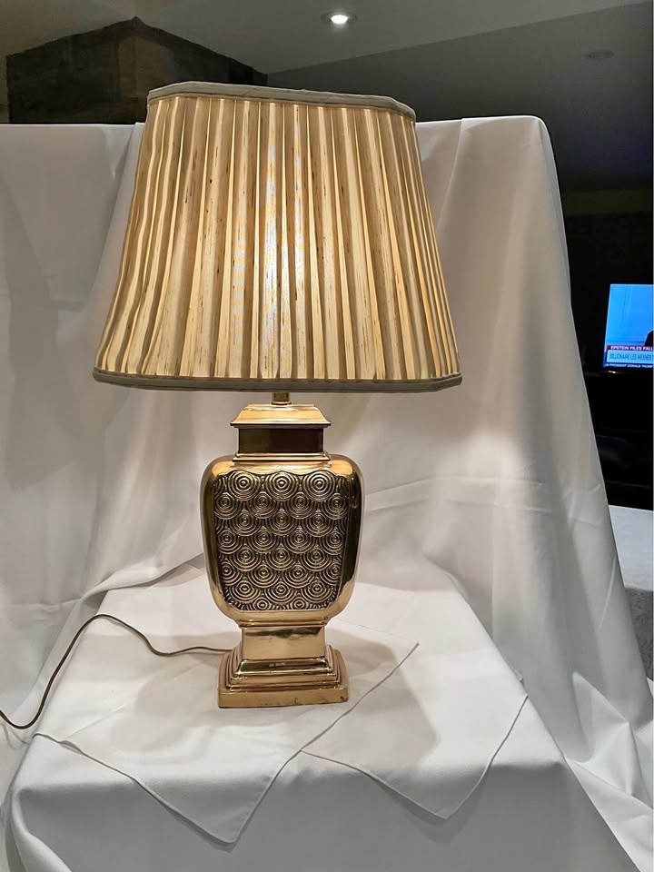Vintage Fredrick Cooper MCM Brass Chinoiserie Table Lamp