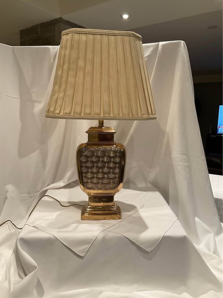 Vintage Fredrick Cooper MCM Brass Chinoiserie Table Lamp - photo 4