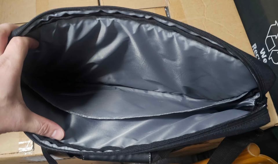 Targus Laptop Bag – Fits up to 14.5” – Excellent Condition - photo 2