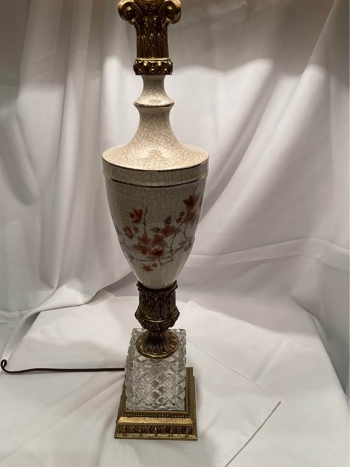 Table Lamp Vintage Italian Regency Style Urn Style On Crystal Ba - photo 4