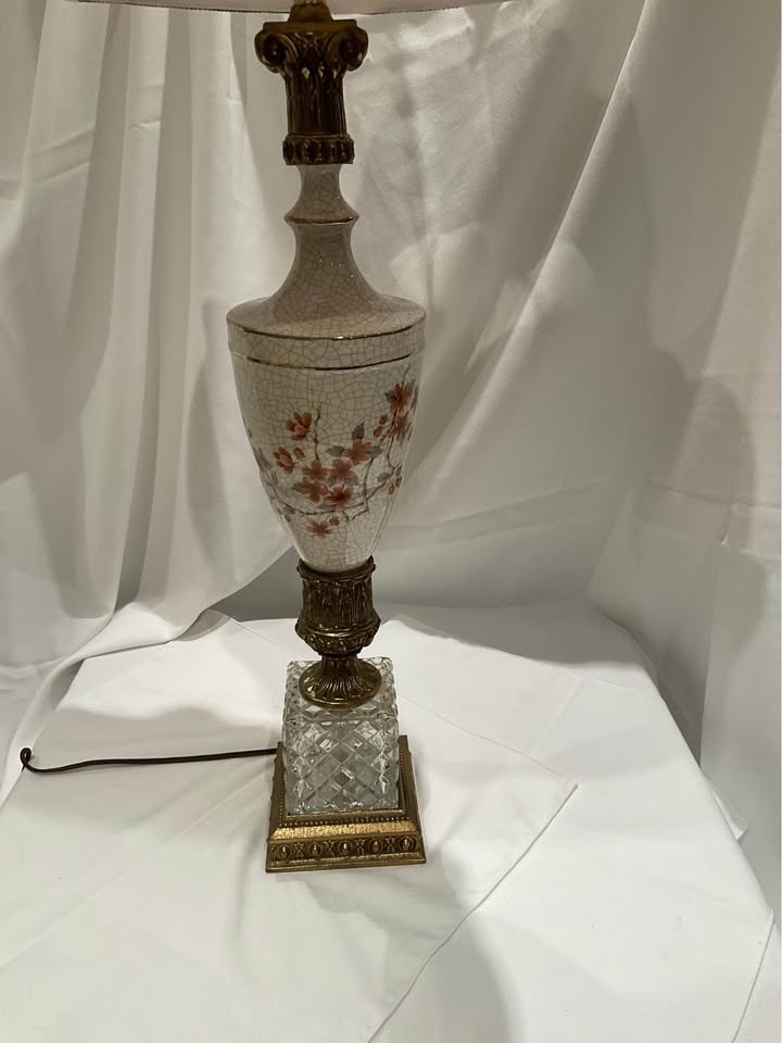Table Lamp Vintage Italian Regency Style Urn Style On Crystal Ba - photo 5