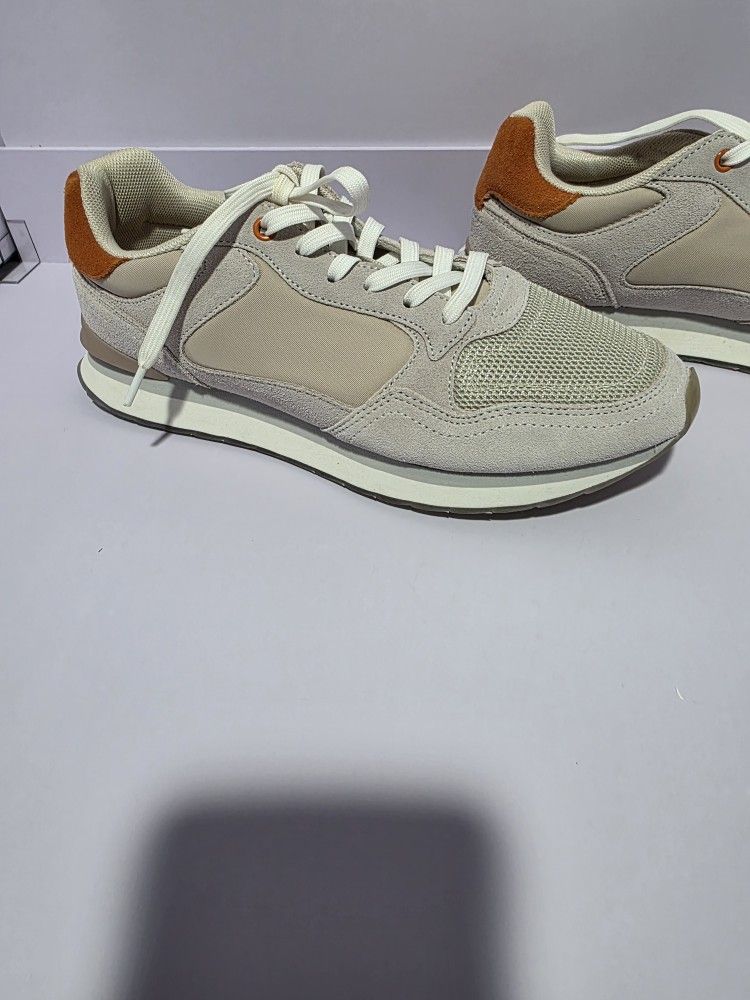 HOFF Memphis Sneaker in Louisville, Size 9 - photo 3