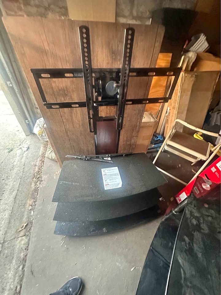 3 Shelf Glass TV Stand with Mount