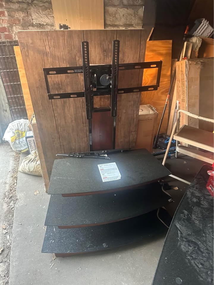 3 Shelf Glass TV Stand with Mount - photo 3