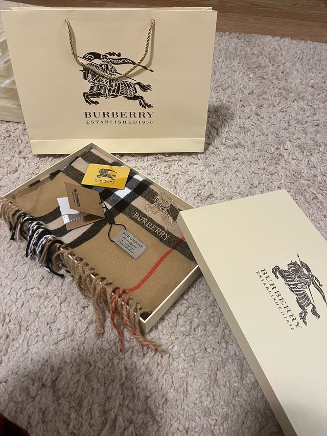 Burberry scarf