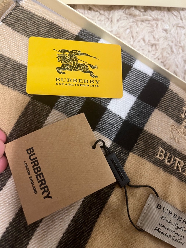 Burberry scarf - photo 2