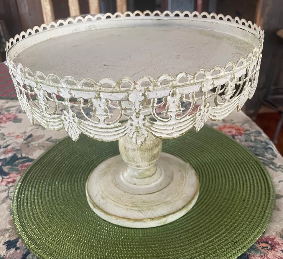 ORNATE VINTAGE FARMHOUSE WHITE METAL LACE CAKE STAND - NEVER USE - photo 2