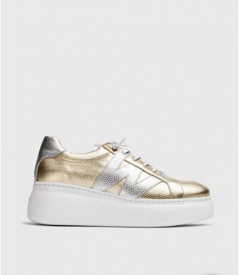 Wonders Gold Zurich Sneakers Size 42 - NEW