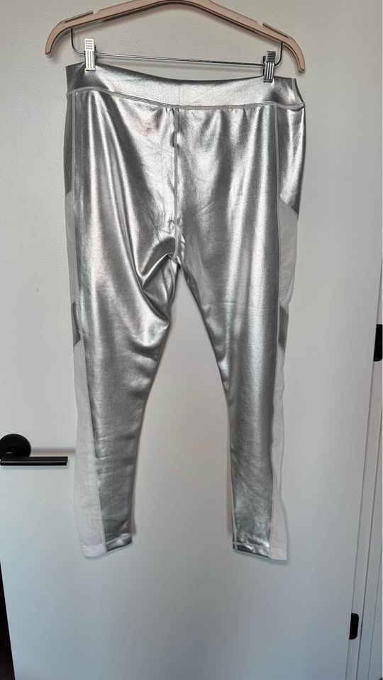 Secndture Silver Leggings | XL size - new with tags - photo 3