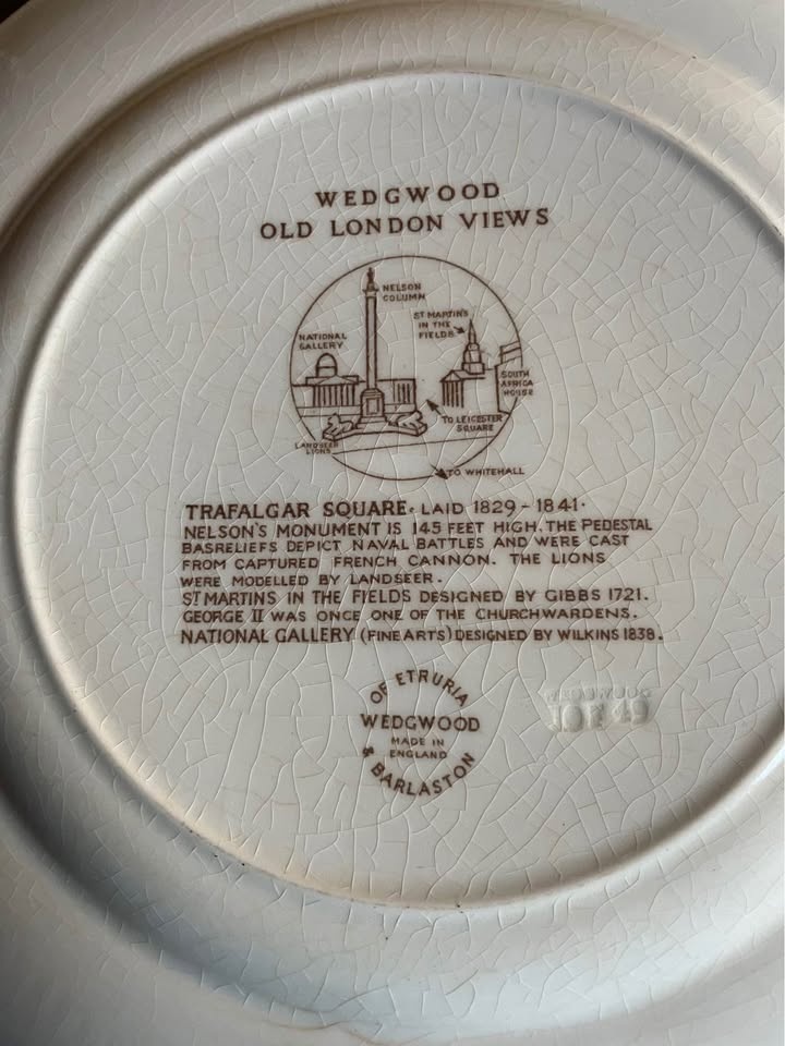 WEDGEWOOD 1941 OLD LONDON SOUVENIR DINNER PLATES - SET OF 9 - photo 4