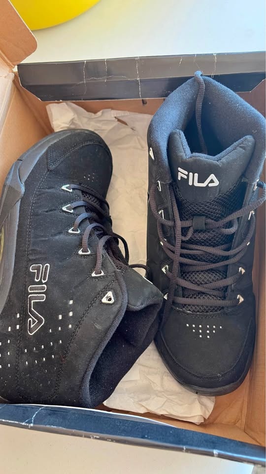 Fila Black High-Top Sneakers Size 10