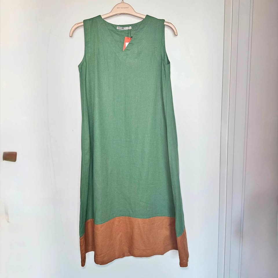 Pakistani Shalwar Kameez | Khaadi | NEW with tags | size Medium