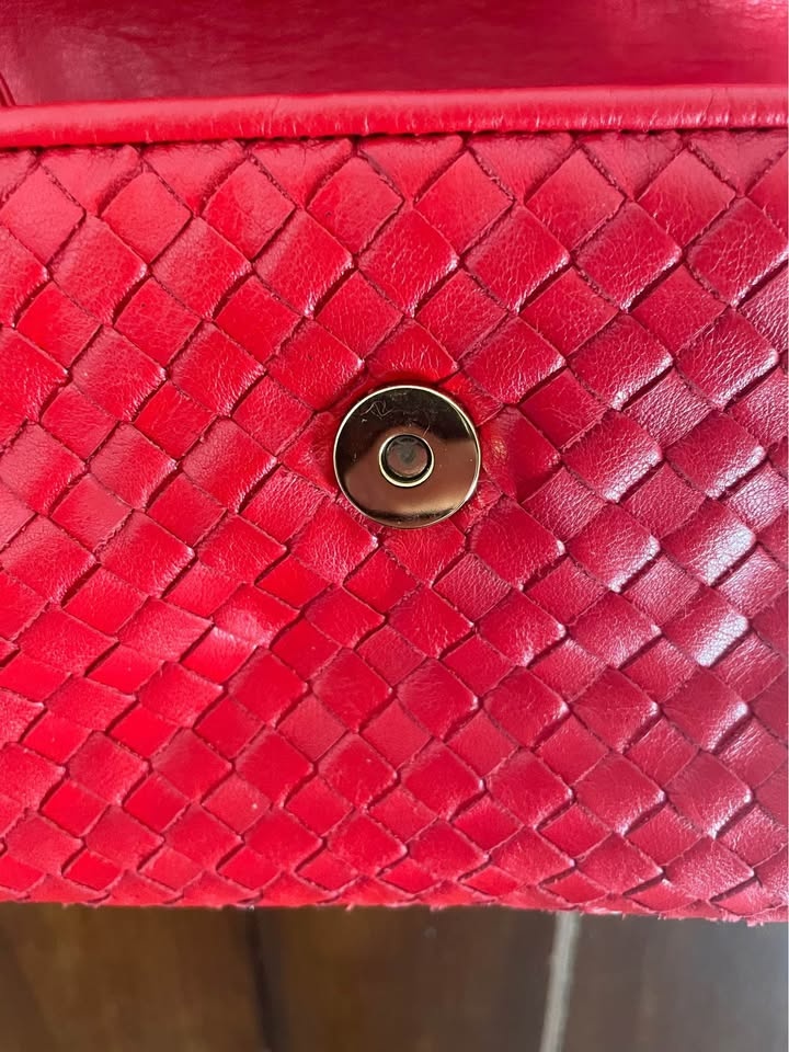 VINTAGE ASHNEIL RED LEATHER CROSSBODY HANDBAG - photo 4