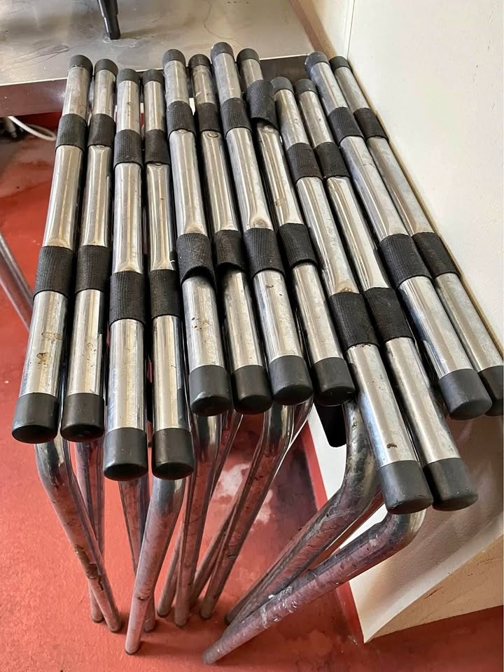 RESTAURANT TRAY STANDS