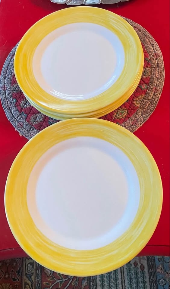 SET OF 6 ARCOROC BRUSH YELLOW 9-3/4" DINNER PLATES - photo 3