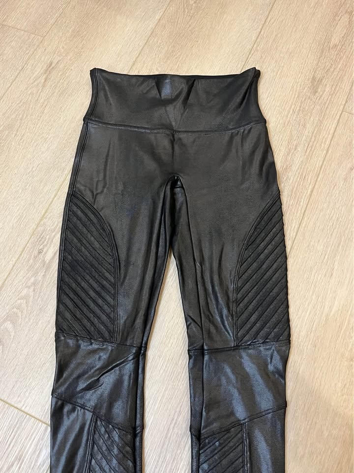 SPANX Black Faux Leather Textured Leggings - Size S - photo 4