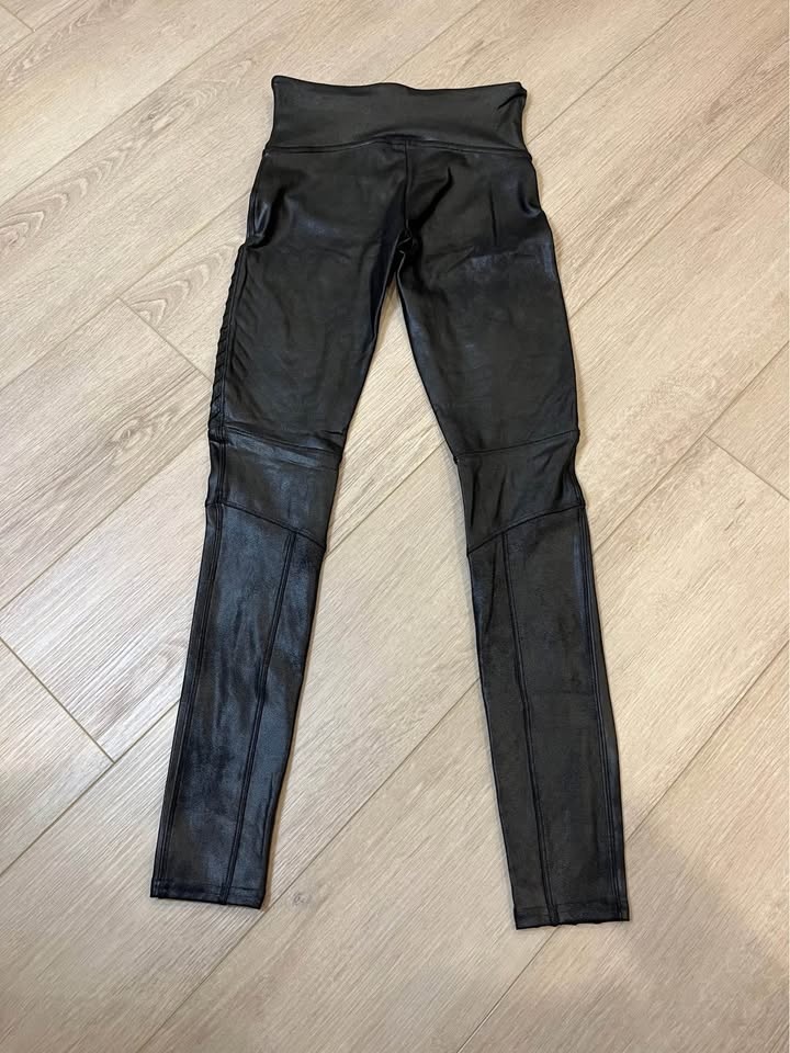 SPANX Black Faux Leather Textured Leggings - Size S - photo 5