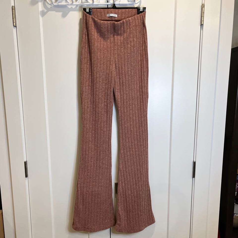 Zara Ribbed Knit Flare Pants - Size S - photo 2