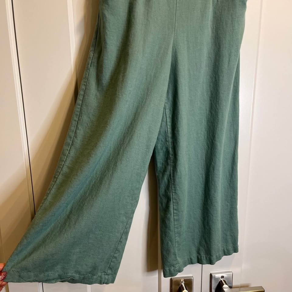 Hayden Linen Sage Green 3/4 Length Pants - Size S - photo 2