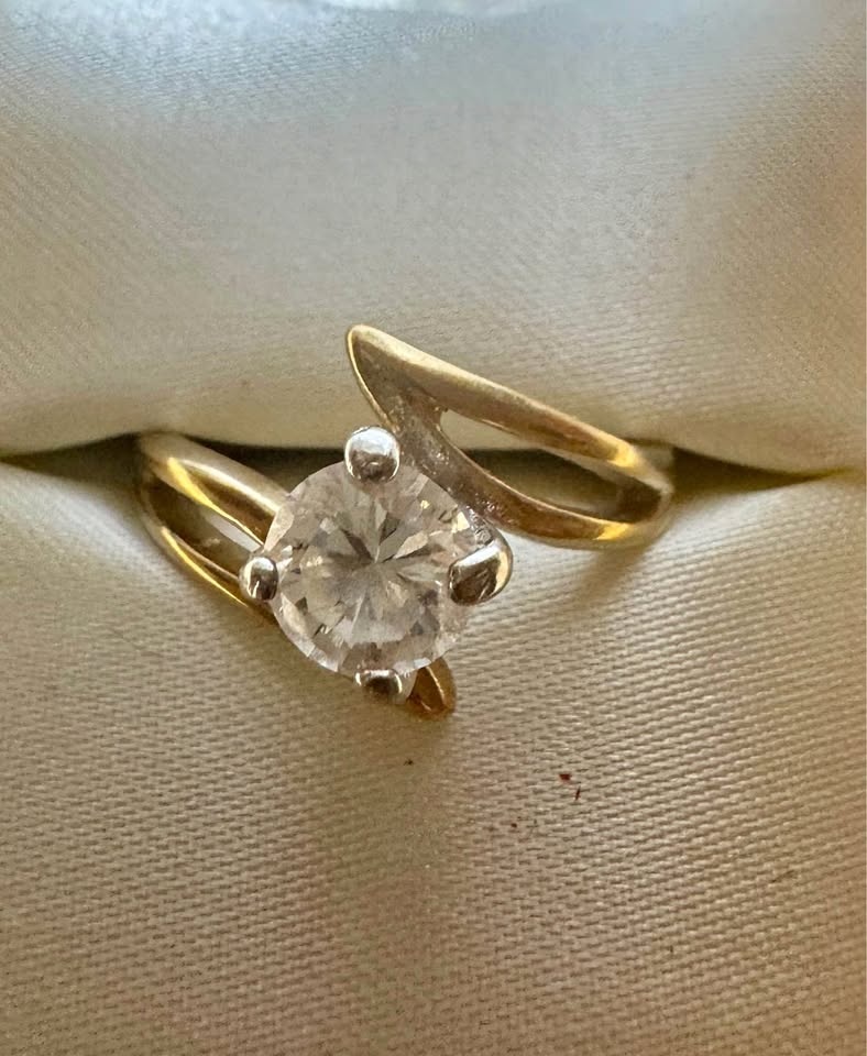 14k Gold Filled Ring - size 9