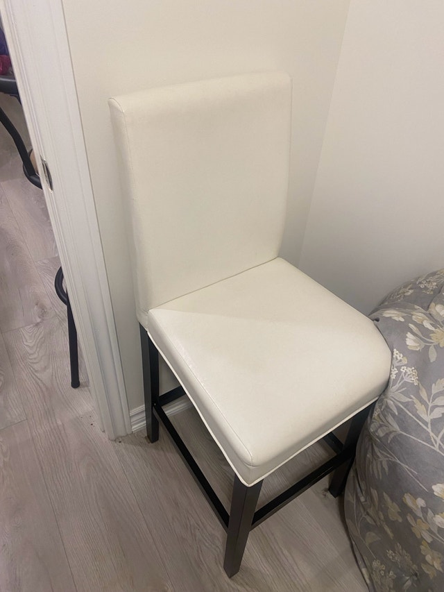 $30 or best offer white leather bar stool