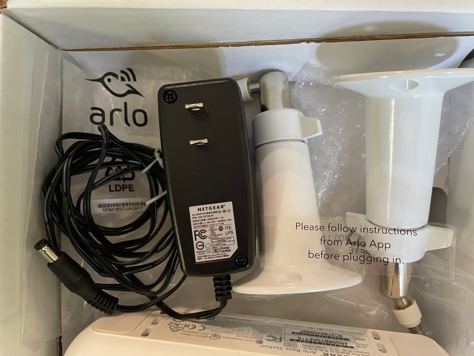 Arlo Pro 3-pack Indoor/Outdoor HD Surveillance - photo 4