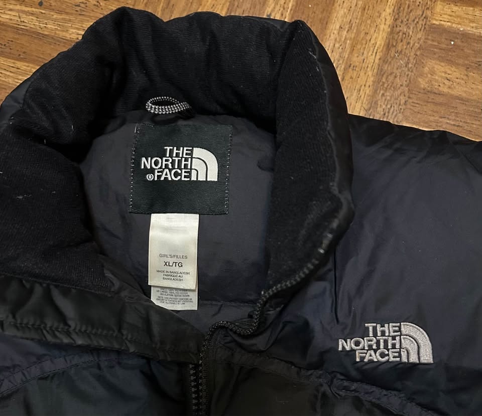 The North Face Down Jacket - Girls XL (Women’s XS)🥕 - photo 2