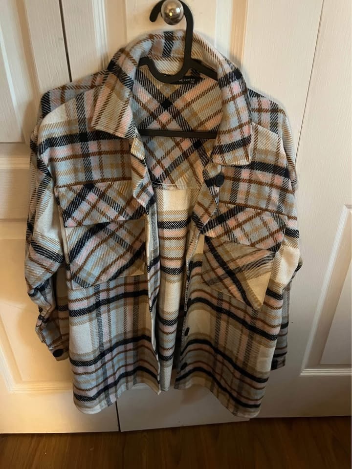Closet Sale - Size S - photo 4