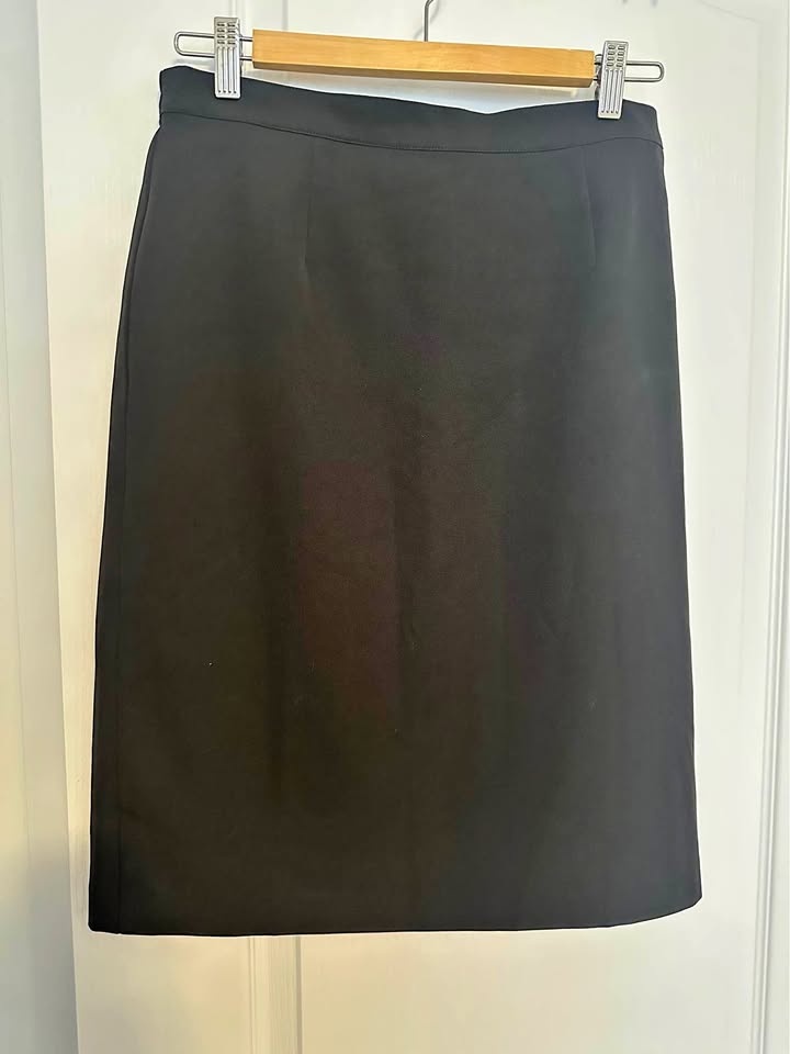 New Black Pencil Skirt Medium