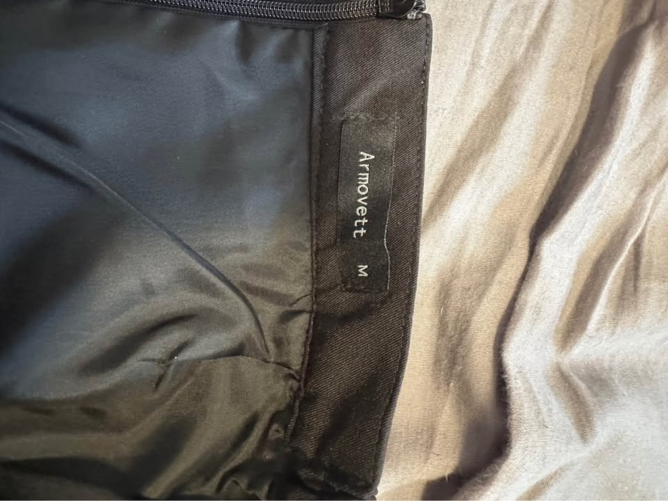 New Black Pencil Skirt Medium - photo 2