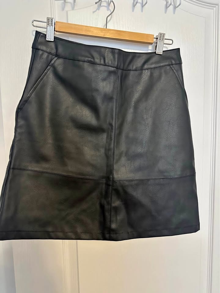 New Faux Leather Mini Skirt Size 6