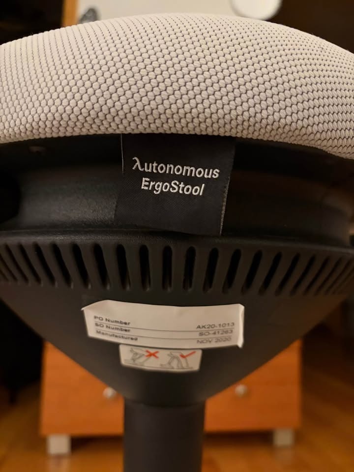 Ergonomic Stool (ErgoStool by Autonomous) 🥕 - photo 3