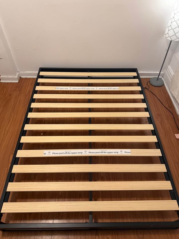 Zinus Bed Frame FULL SIZE x2 - photo 2