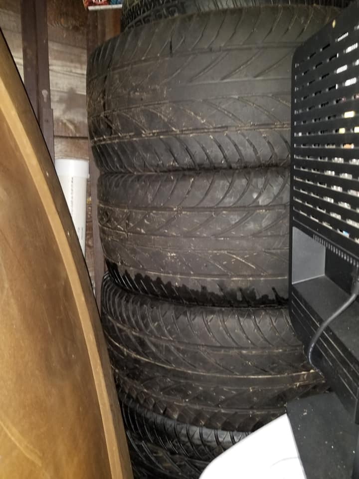 22" tires 265/35R22 - photo 2