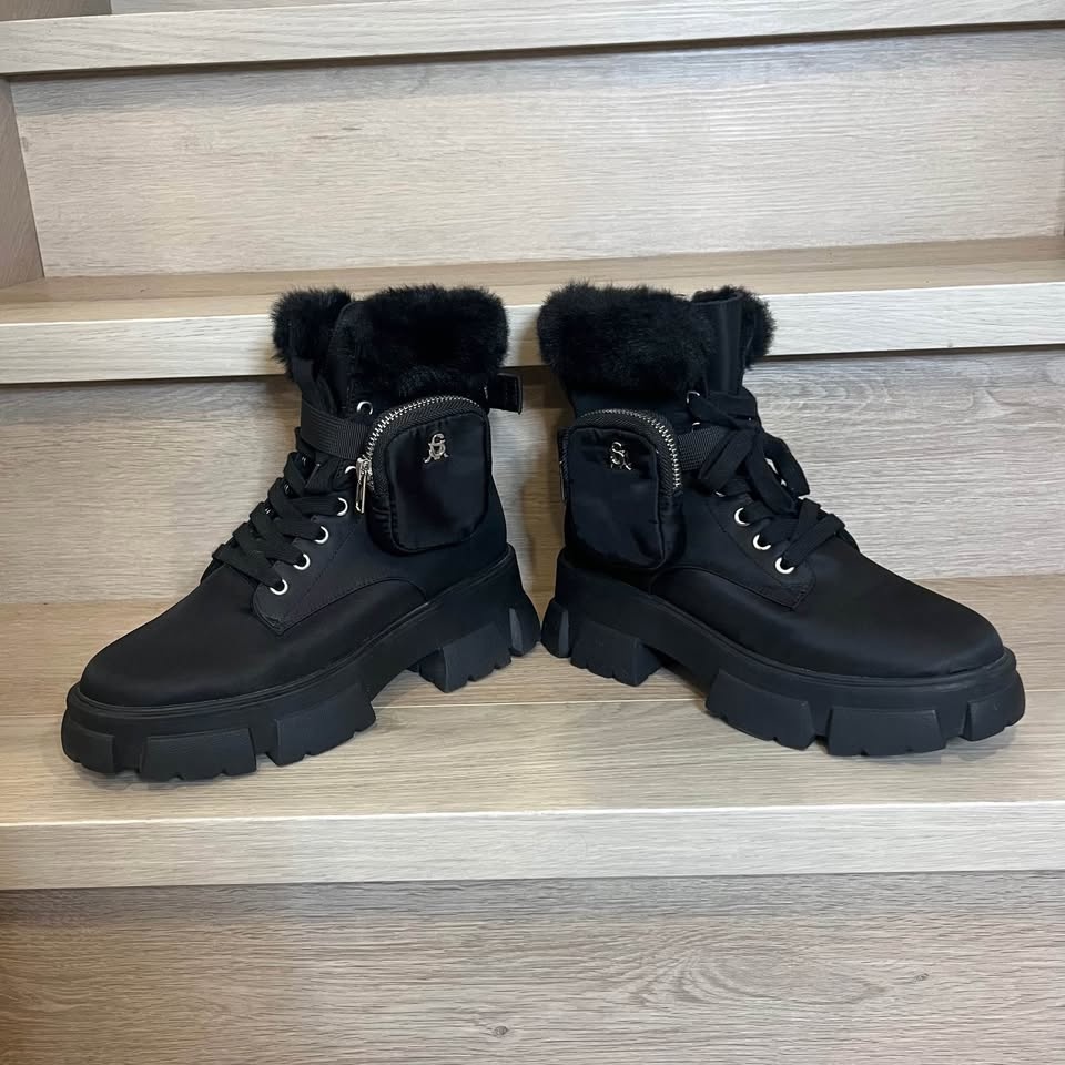 STEVE MADDEN Women's Black Fur-Lined Boots - Size 8 - photo 2