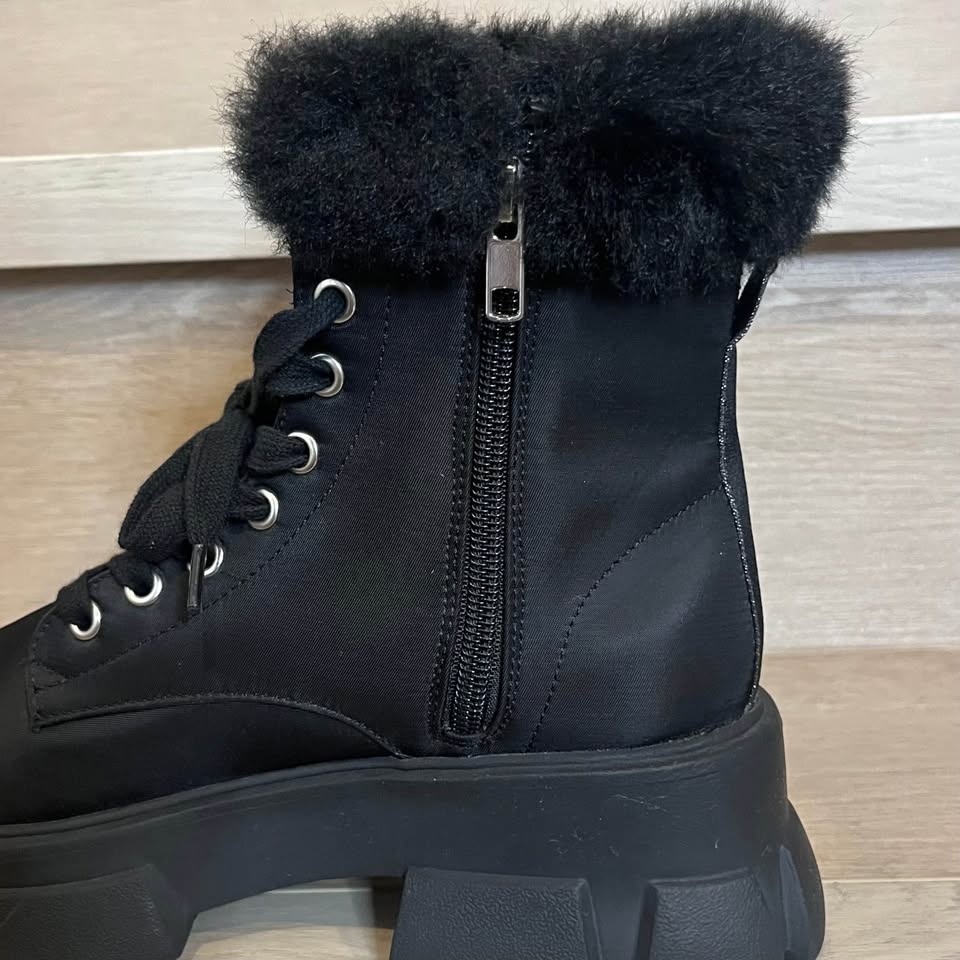 STEVE MADDEN Women's Black Fur-Lined Boots - Size 8 - photo 5