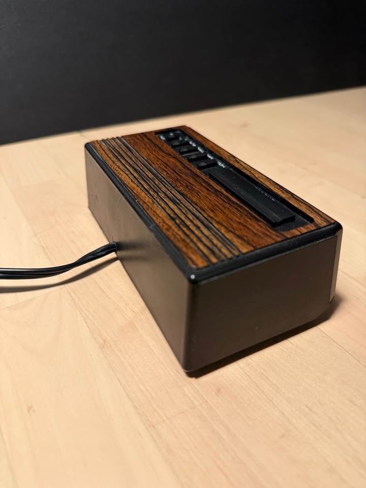 Vintage digital alarm clock - photo 3