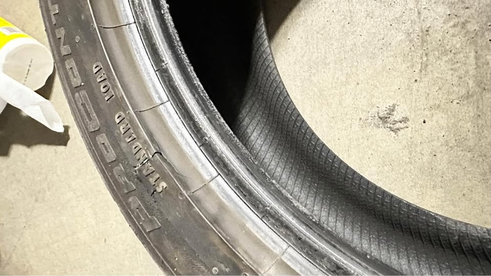 245 40R 19 Tire - photo 3