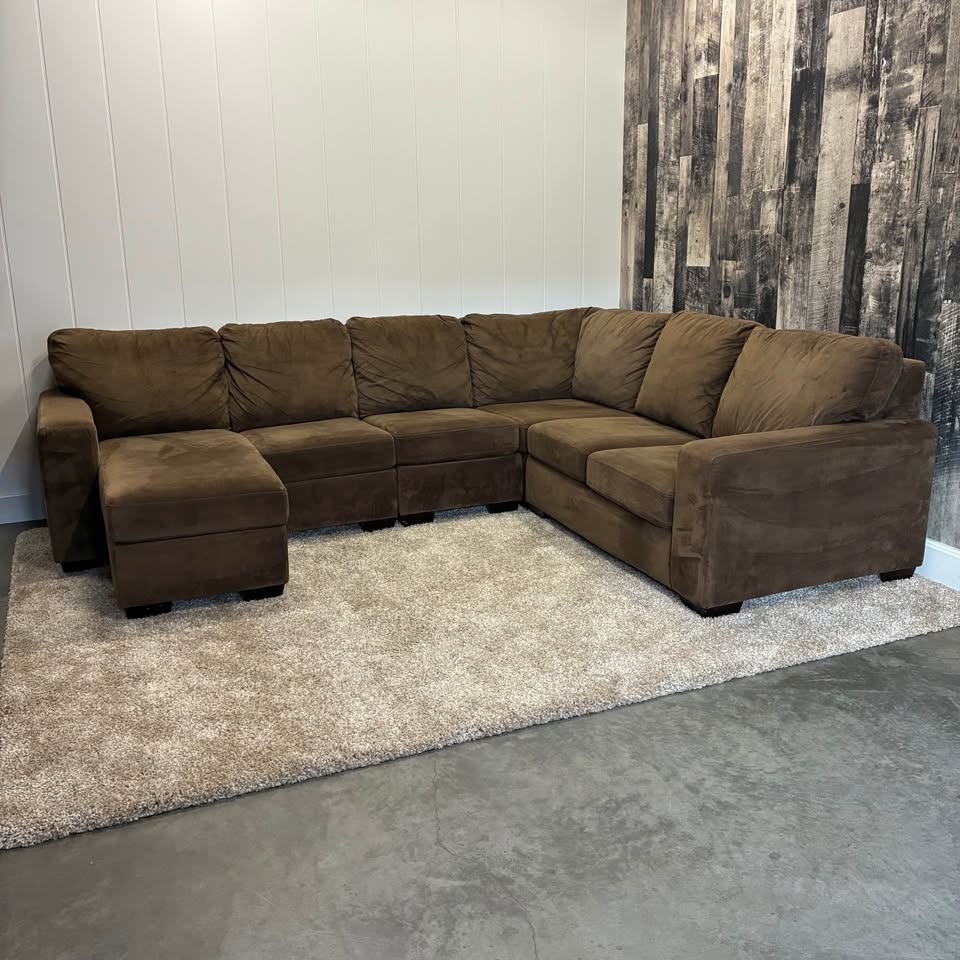 Stylus 4-Piece Sectional Sofa - photo 2
