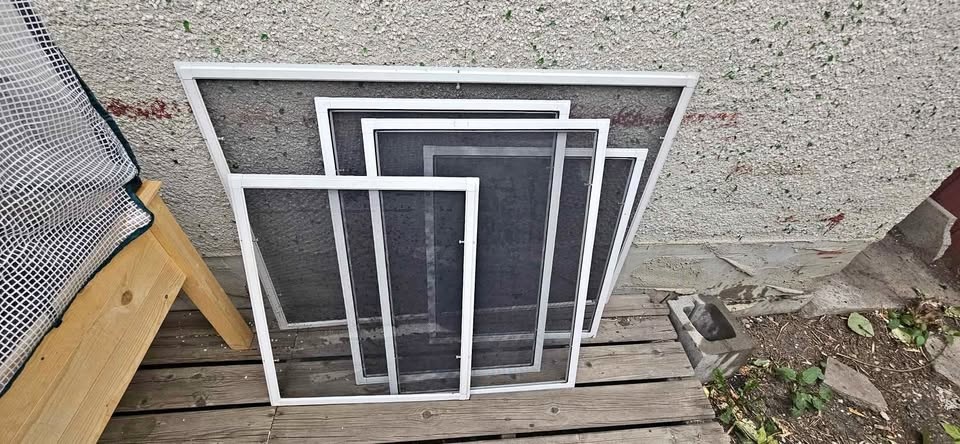 Windows with nets