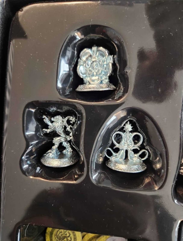 Hasbro Monopoly Game of Thrones Edition - photo 5
