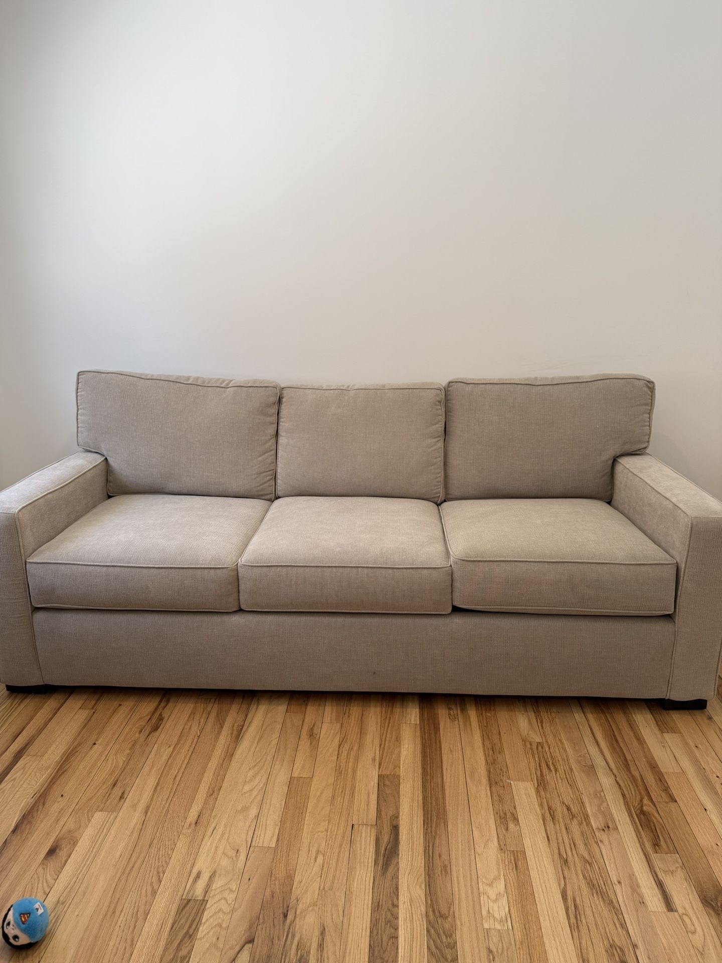 Modern Gray Queen Sleeper Sofa - Excellent Condition - photo 2