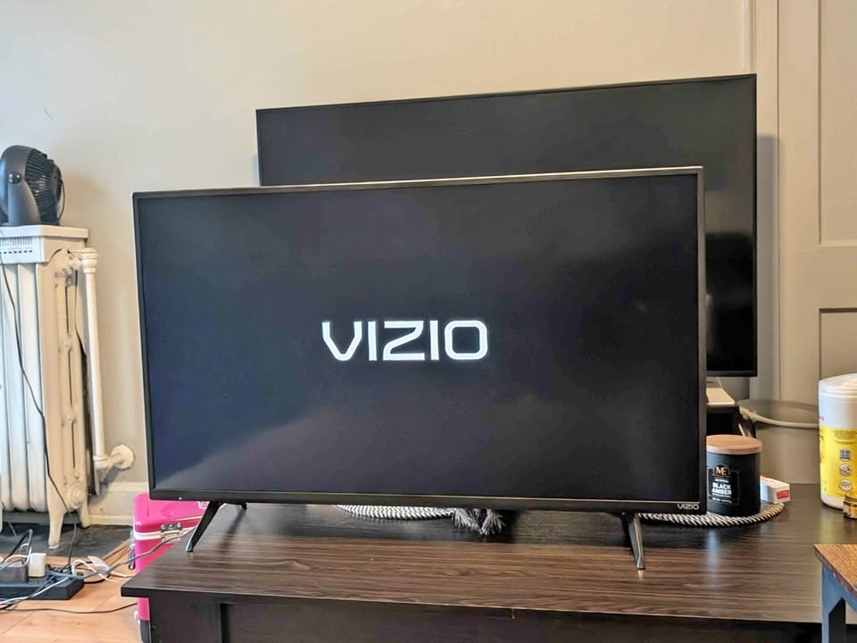 Vizio 36” LED TV – Excellent Condition