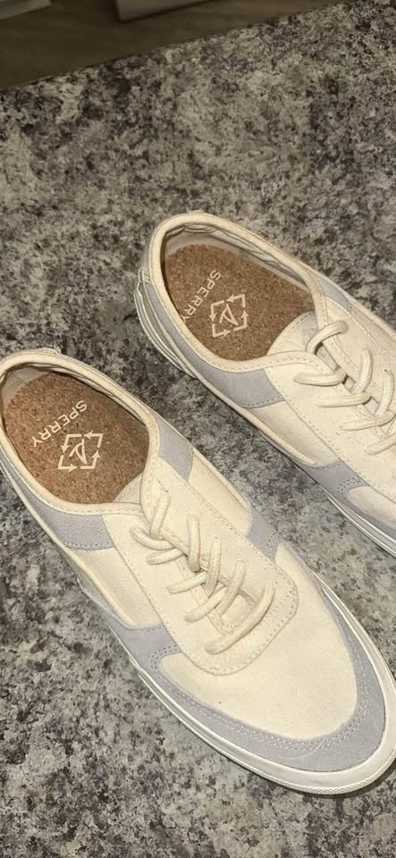 Sperry Sneakers - Men's Size 9 - photo 2