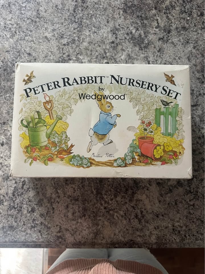 Peter Rabbit Nursery Set by Wedgwood - photo 4