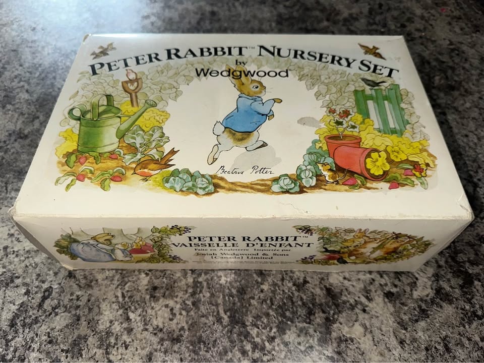 Peter Rabbit Nursery Set by Wedgwood - photo 5