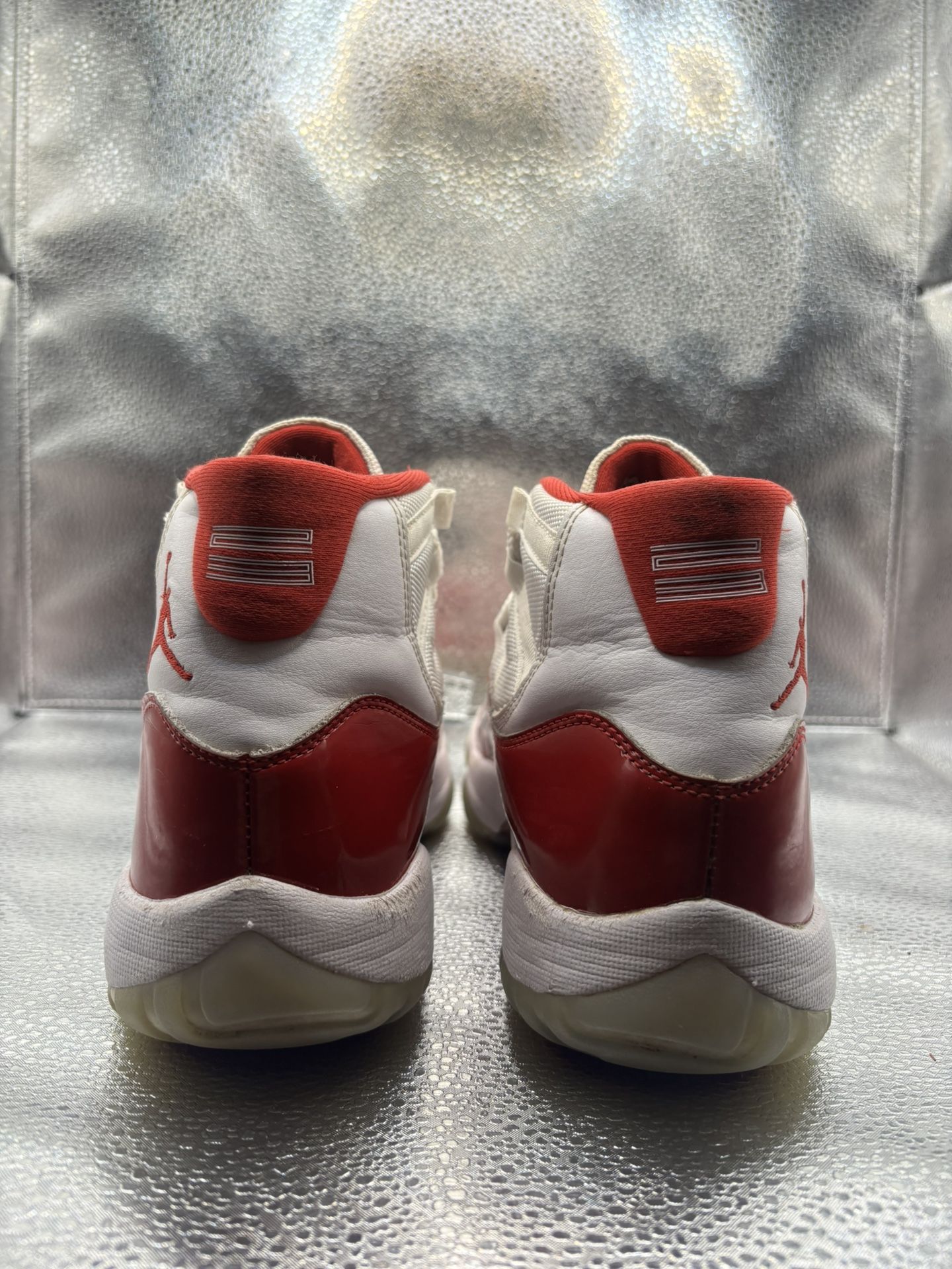Air Jordan 11 Cherry - photo 4